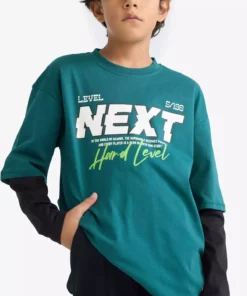 تیشرت آستین بلند گرافیکی یقه گرد برای پسران با اندازه بزرگ و گشاد مدل E9589A825AU برند Defacto - 982407645