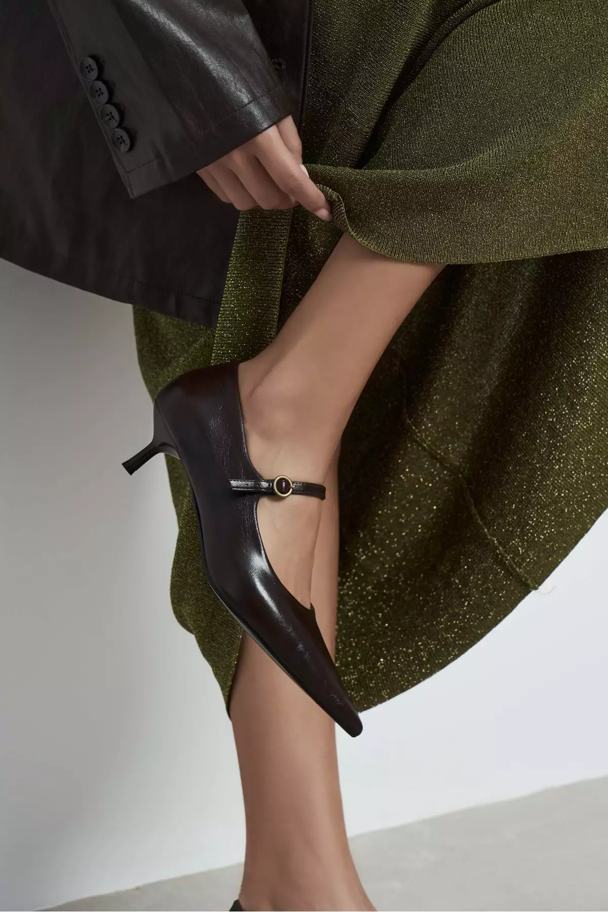 کفش زنانه با پاشنه نوک تیز و طرح روستیک کاهو راشل جادون برند NİŞANTAŞI SHOES - 1008817551