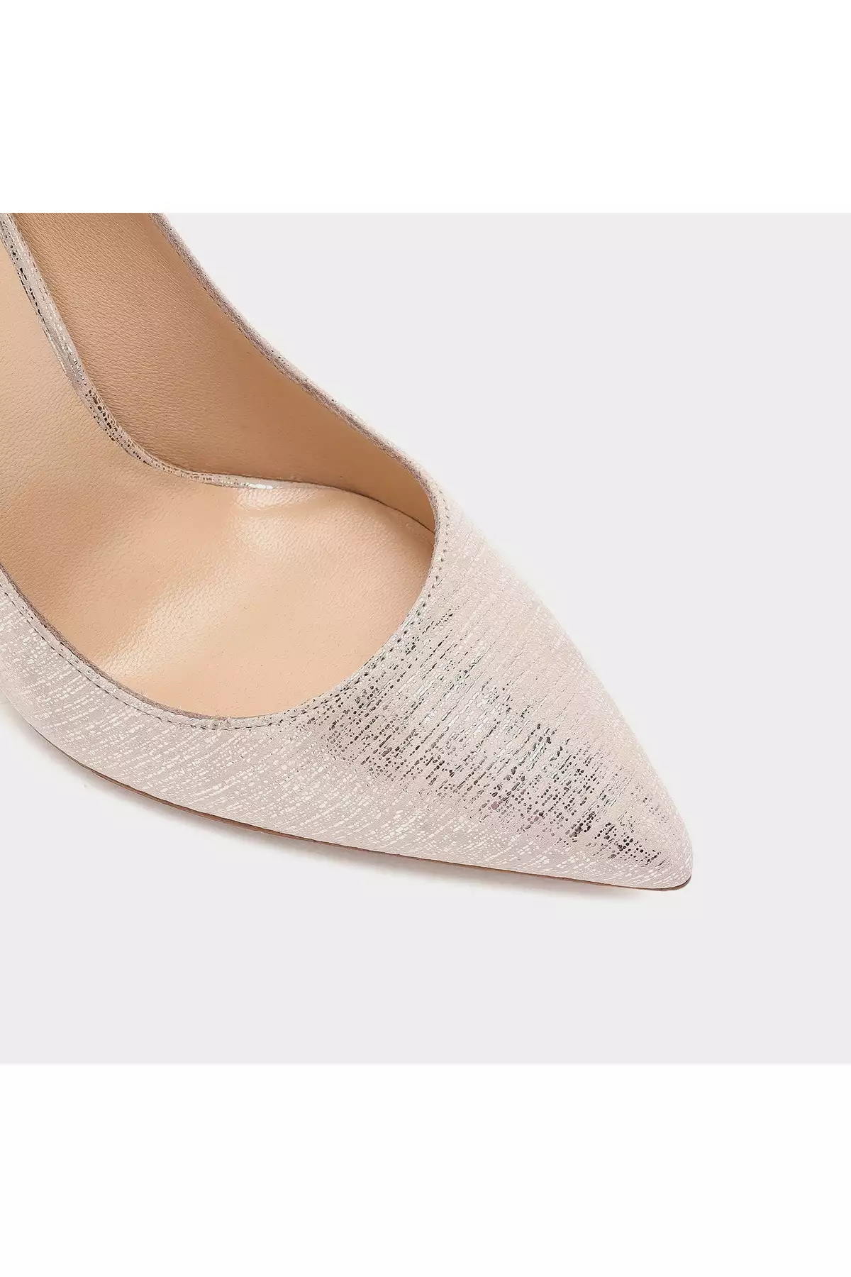 لورا - کفش پاشنه بلند زنانه طلایی برند Aldo - 899282394