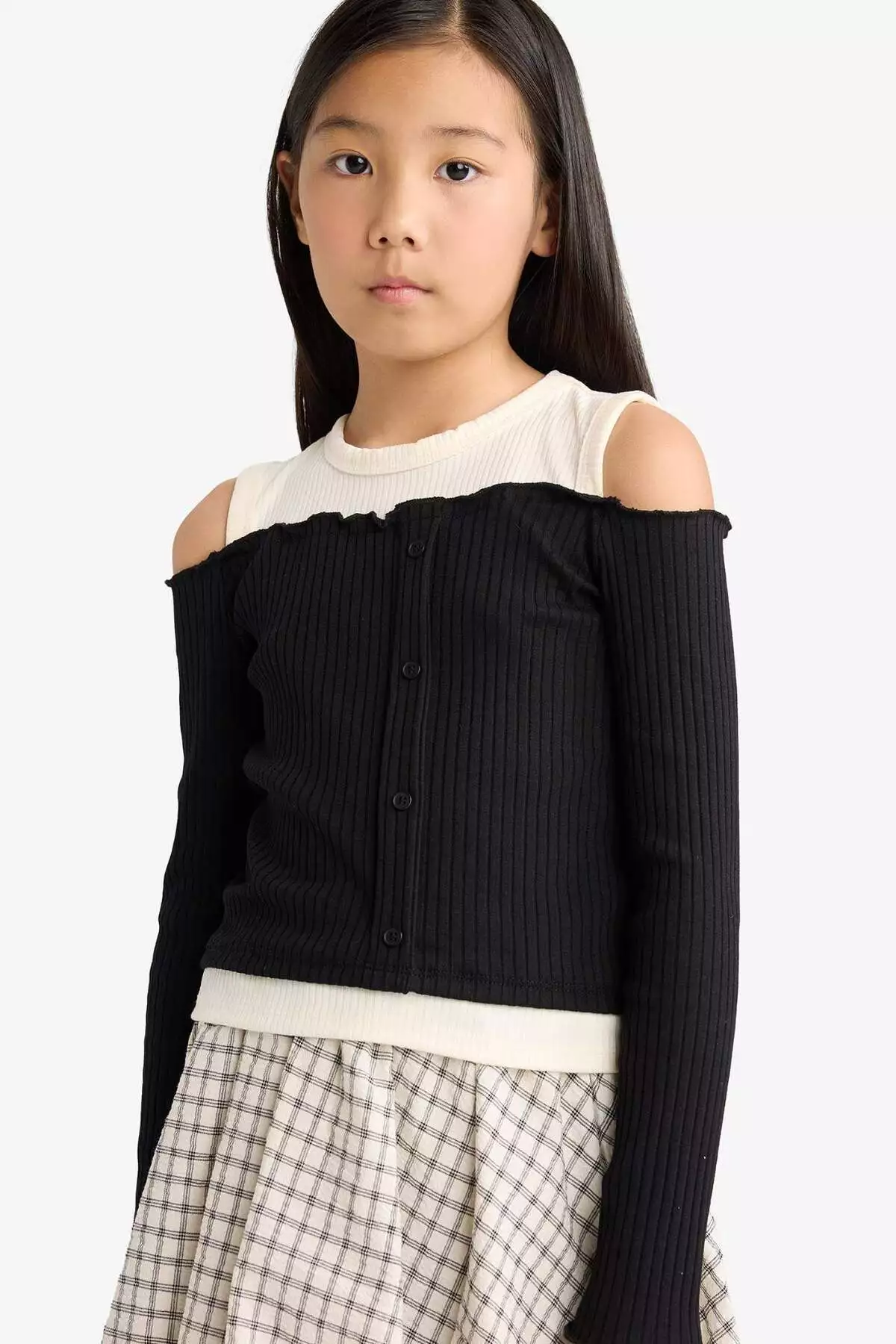 تیشرت آستینبلند فیت دار باریک با برش شانهدار برای دختران - مدل G1713A825AU برند Defacto - 990917559