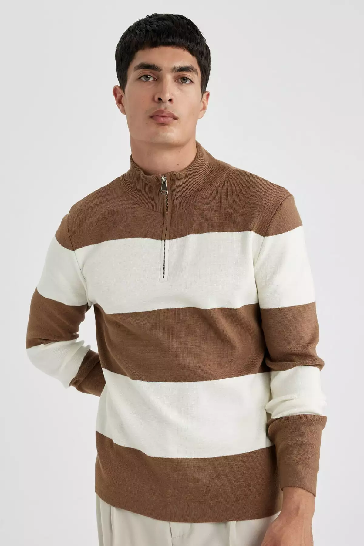 ژاکت کش باف استاندارد با برش نرمال و یقه ایستاده و زیپ دار A9518ax23wn برند Defacto - 765616132