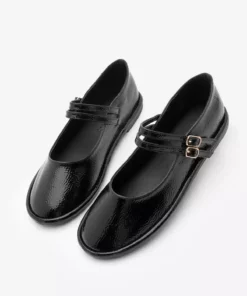 کفش بچه گانه زنانه با بند دوگانه و قفل لاریزن مشکی براق برند Marjin - 929153892