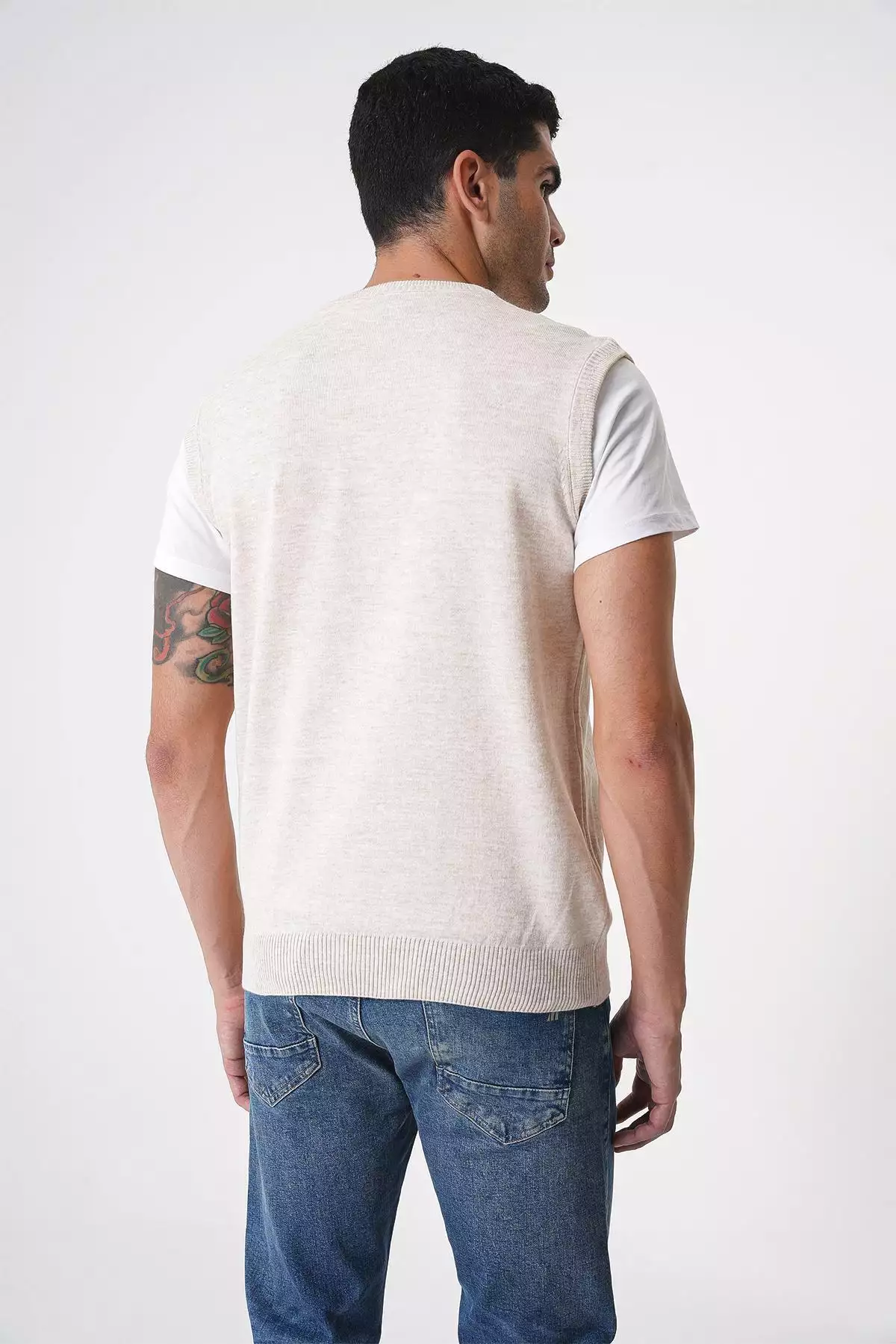 ژاکت با یقه V مردانه فیت معمولی رنگ بژ 25w2001 برند CHUBA - 865015065