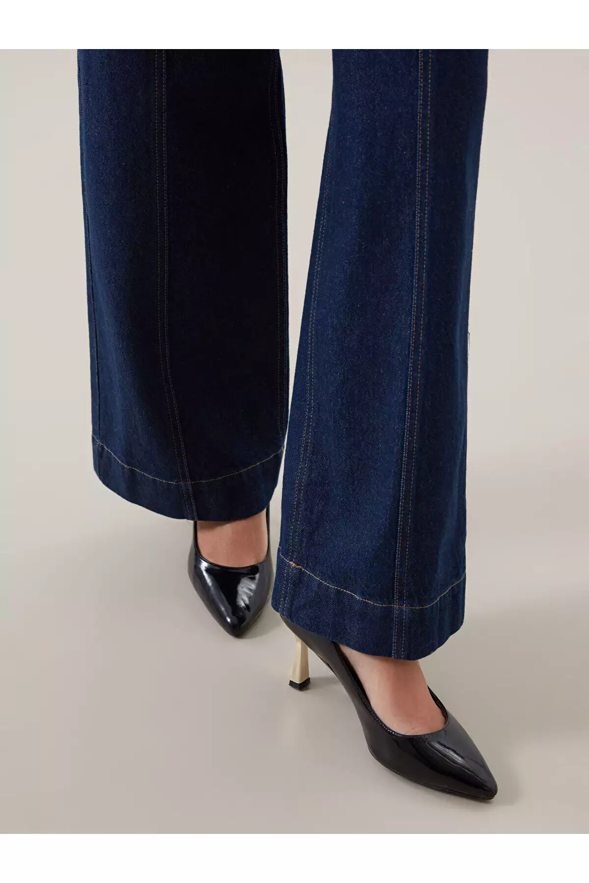 کفش پاشنهدار زنانه با ظاهر چرم جدید فصل پیک برند LC Waikiki - 996577196