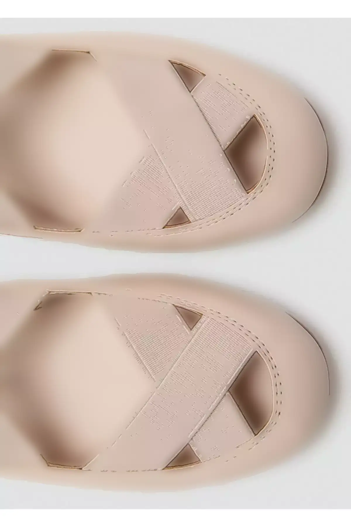 بافتهی تخت با بند ضربدری برند MANGO - 941378822