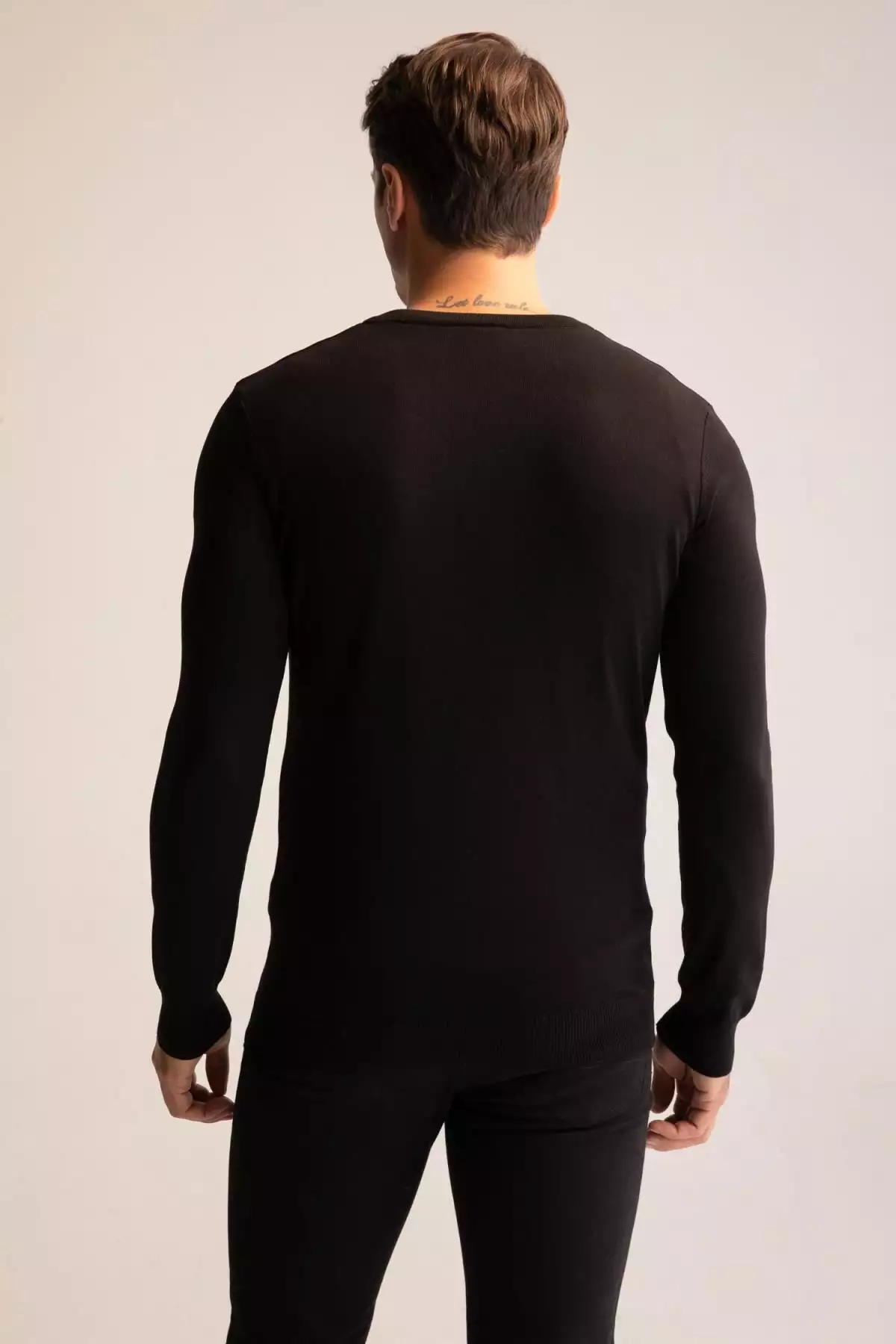 ک pullover یقه V کشباف برای آقایان مدل Y0799AZ22AU برند Defacto - 332375581