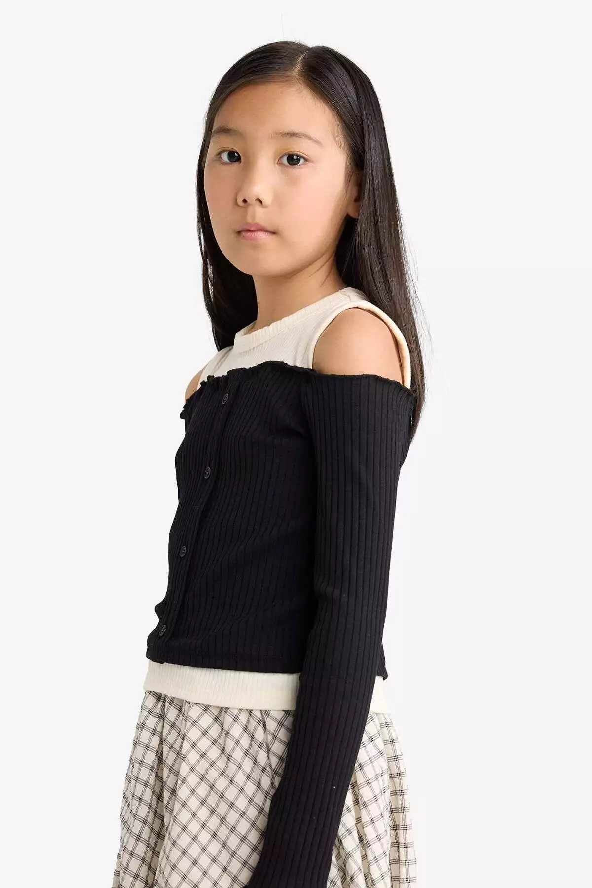 تیشرت آستینبلند فیت دار باریک با برش شانهدار برای دختران - مدل G1713A825AU برند Defacto - 990917559