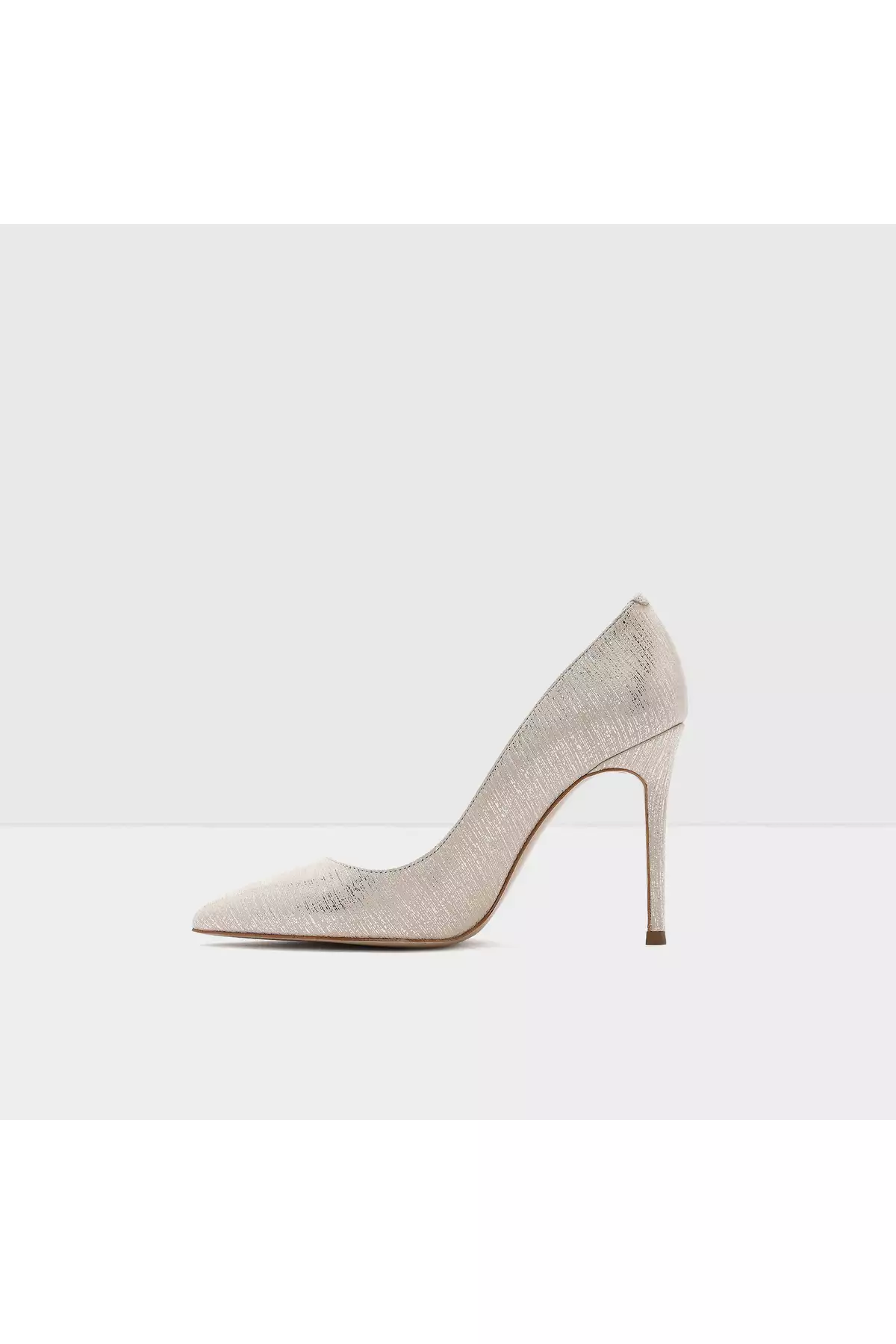 لورا - کفش پاشنه بلند زنانه طلایی برند Aldo - 899282394