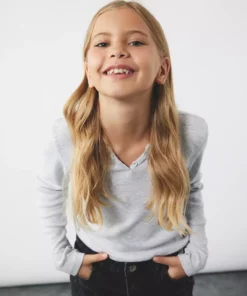 تیشرت پایه بلند آستیندار با یقه V و جزئیات دکمه برند Koton - 960613131