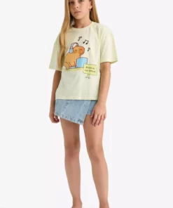 تیشرت کوتاه آستین دخترانه طرح‌دار با یقه گرد و فیت راحت F9723A825HS برند Defacto - 978120578