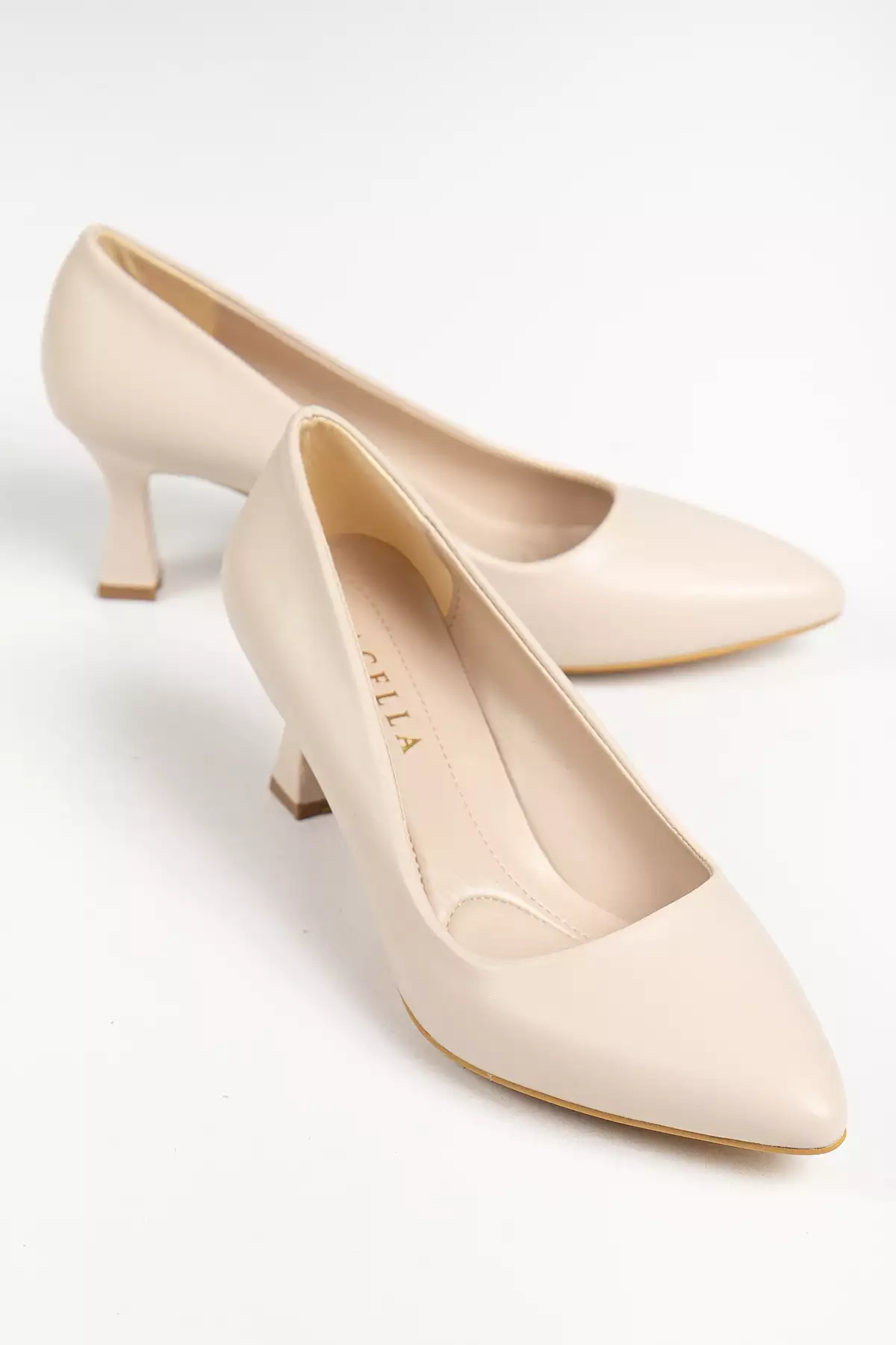 کفش پاشنهبلند زنانه لیلیث با نوک تیز و رنگ بژ – شیک و راحت برند macella - 993581462