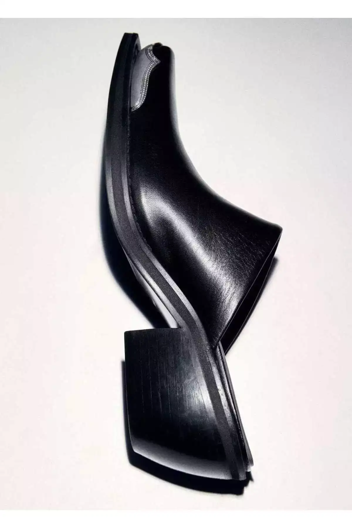 کفش چرمی با نوک فلزی برند MANGO - 870872748