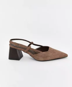 کفش پاشنه‌دار زنانه نوک تیز فصل جدید ایزر برند LC Waikiki - 1028680191