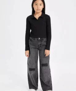 تی‌شرت دخترانه با یقه پولو و فیت کروپ، ساده و بافت دار، آستین بلند برند Defacto - 861278008