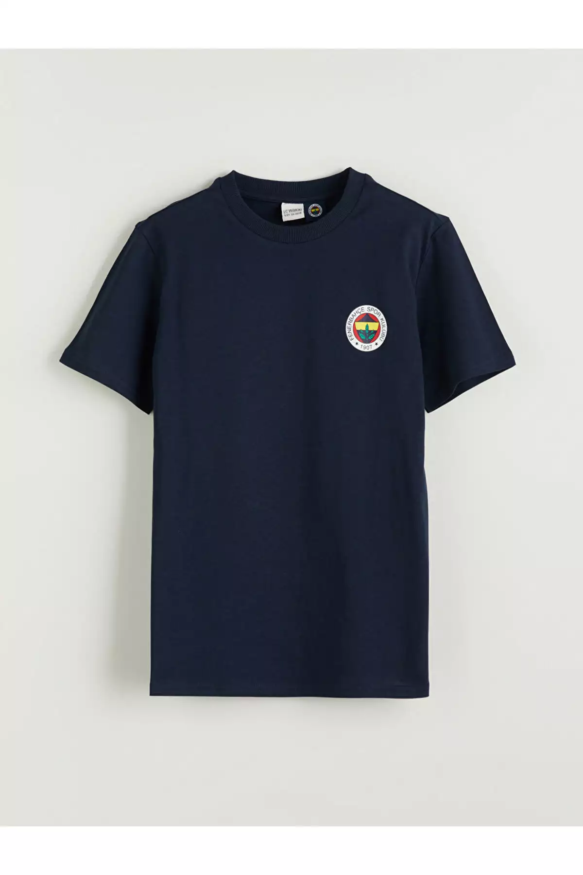 تیشرت پسرانه با طرح فنرباهçe و یقه گرد برند LC Waikiki - 943614808