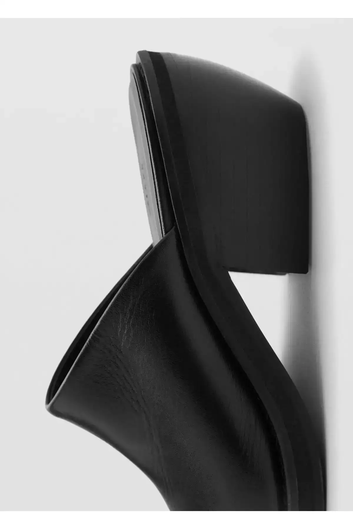 کفش چرمی با نوک فلزی برند MANGO - 870872748