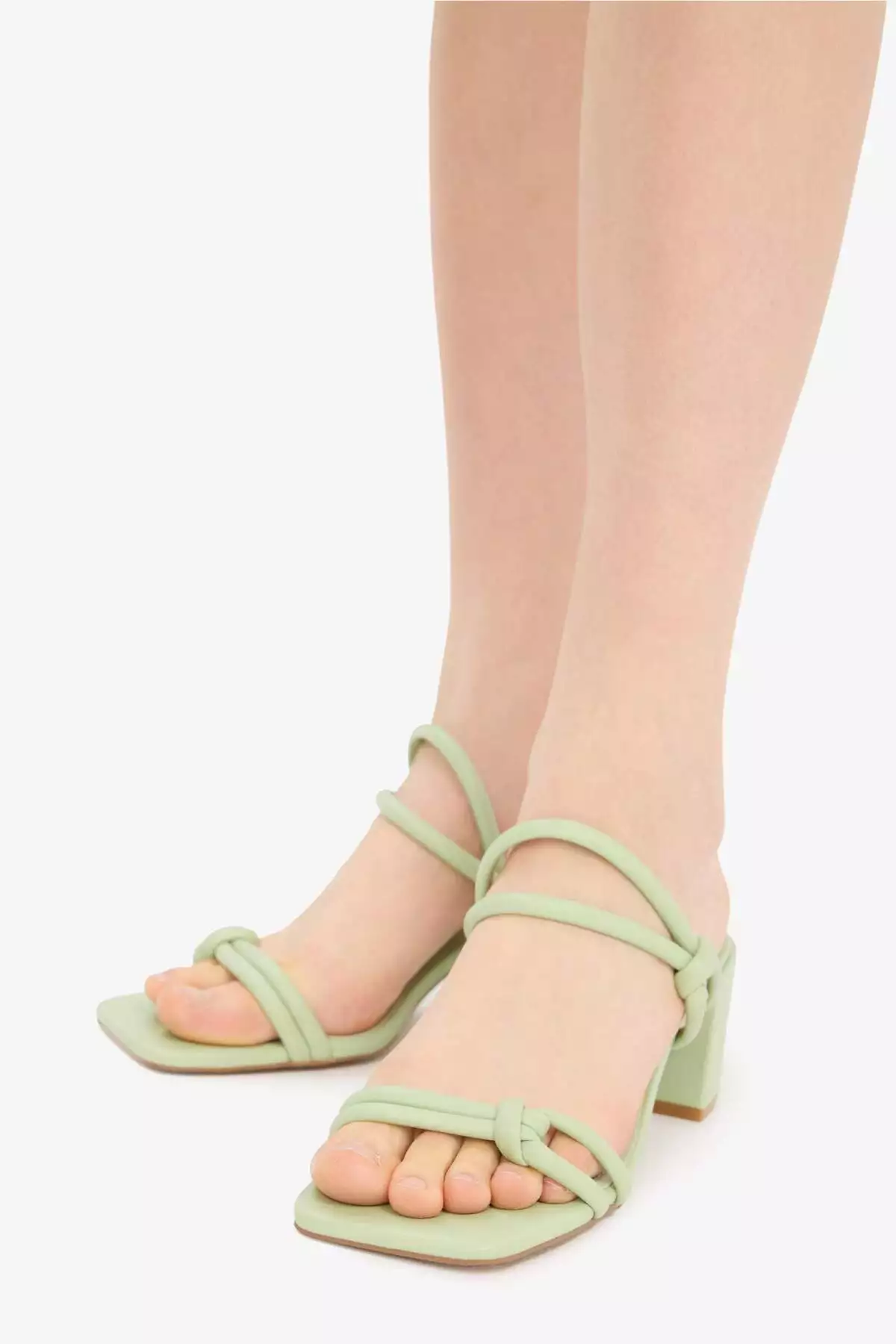 صندل پاشنه بلند زنانه با کفی بلند از چرم مصنوعی مدل E2524AX25SM برند Defacto - 922279682