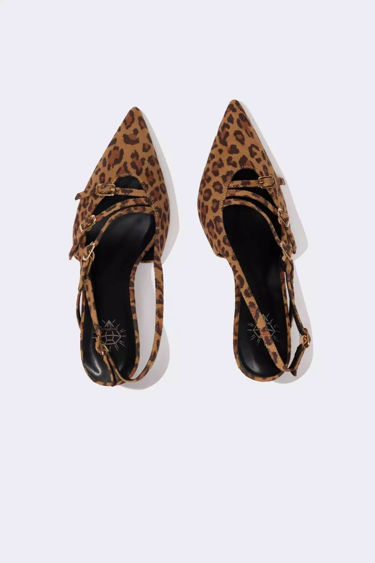 صندل زنانه با طراحی لئوپارد و کفی بلند از چرم مصنوعی مدل E2523AX25SM برند Defacto - 949716019