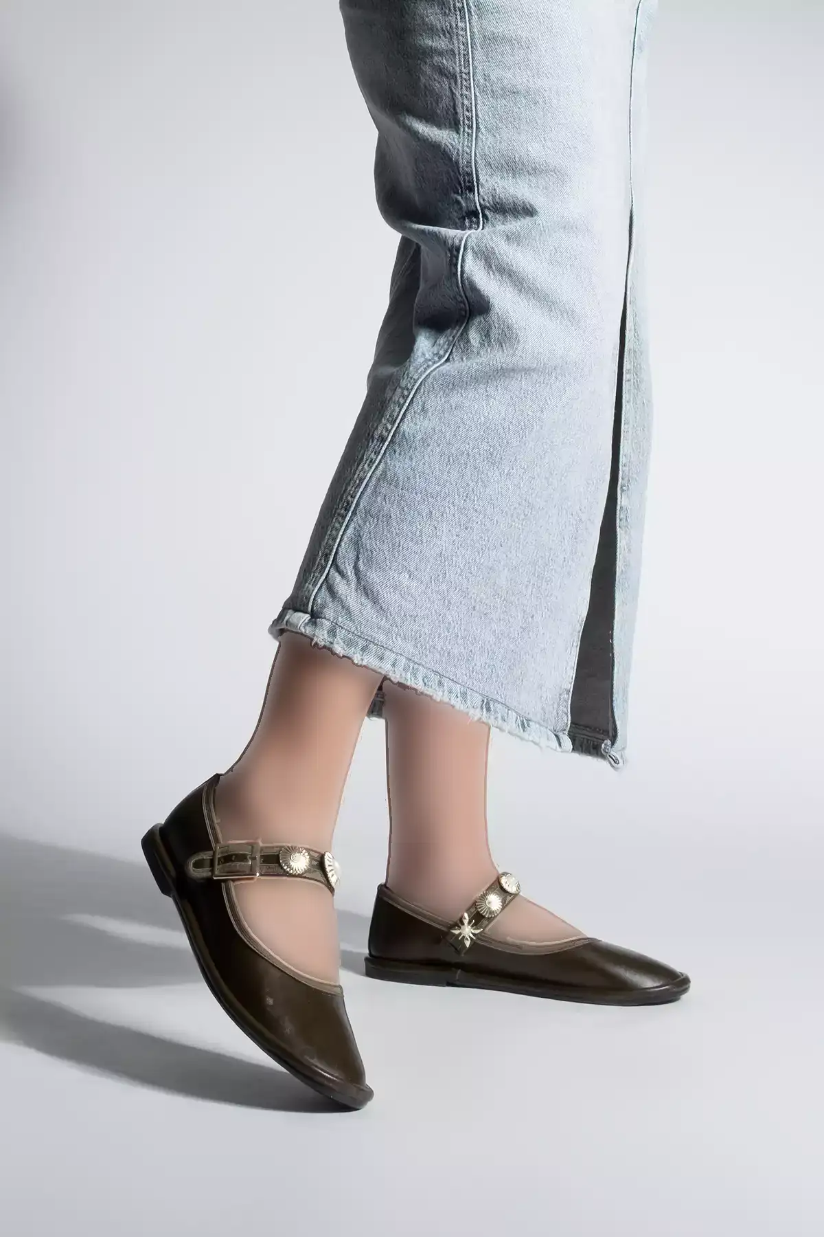 بابت زنانه با سگک طلایی رنگ - قهوهای برند Marjin - 957963381