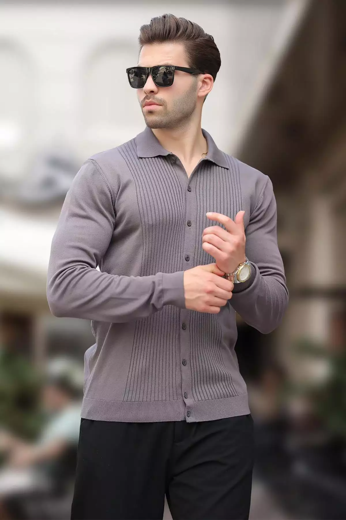 پولوشرت یقه دار طوسی تیره با جزئیات دکمه ای و طرح راه راه برای آقایان 7281 برند Madmext - 861705566