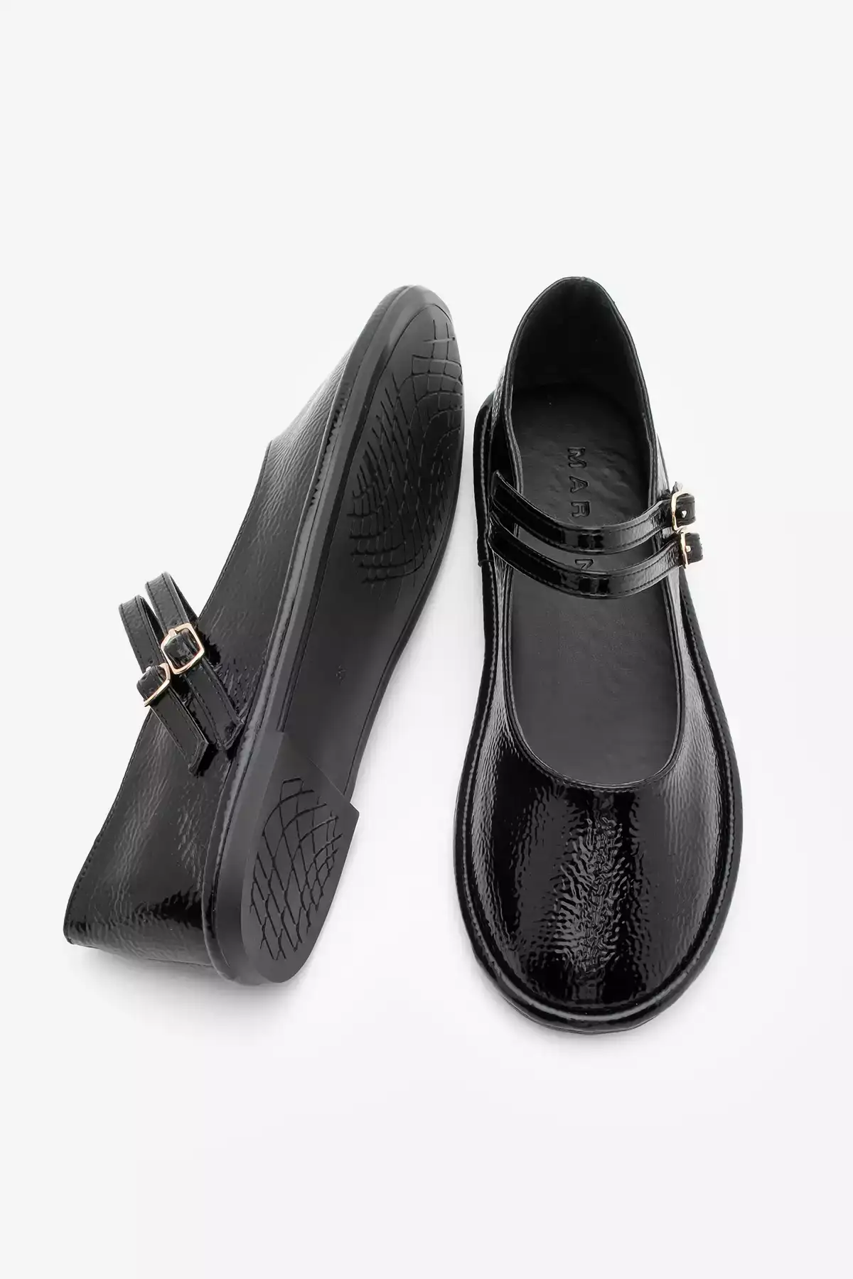 کفش بچه گانه زنانه با بند دوگانه و قفل لاریزن مشکی براق برند Marjin - 929153892