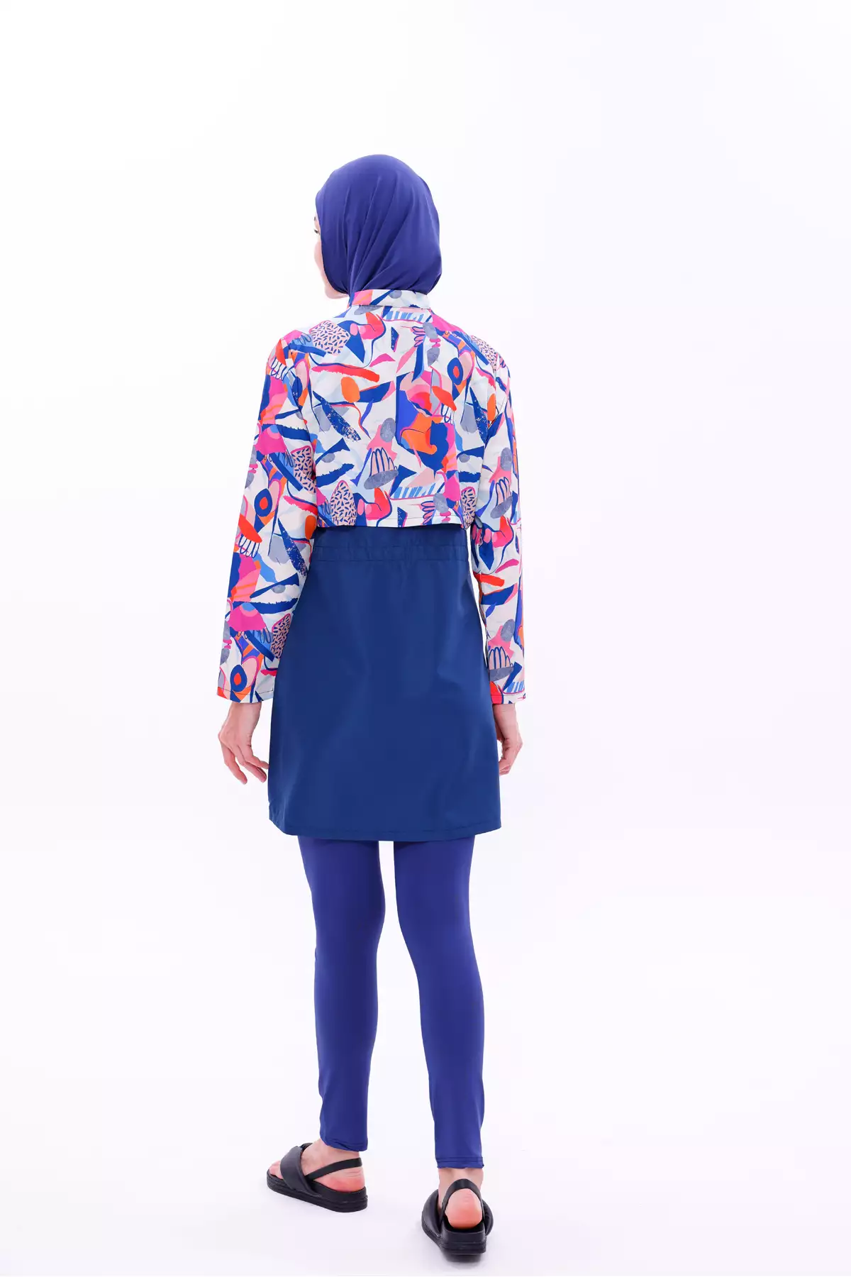 مایو تسلط با پاراشوت ضد آب و شلوار تایت، دو عدد کلاه بانیه دار برند medipek - 946481538