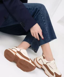 کفش ورزشی زنانه بیج تبا سی 18802 برند SOHO - 886457332