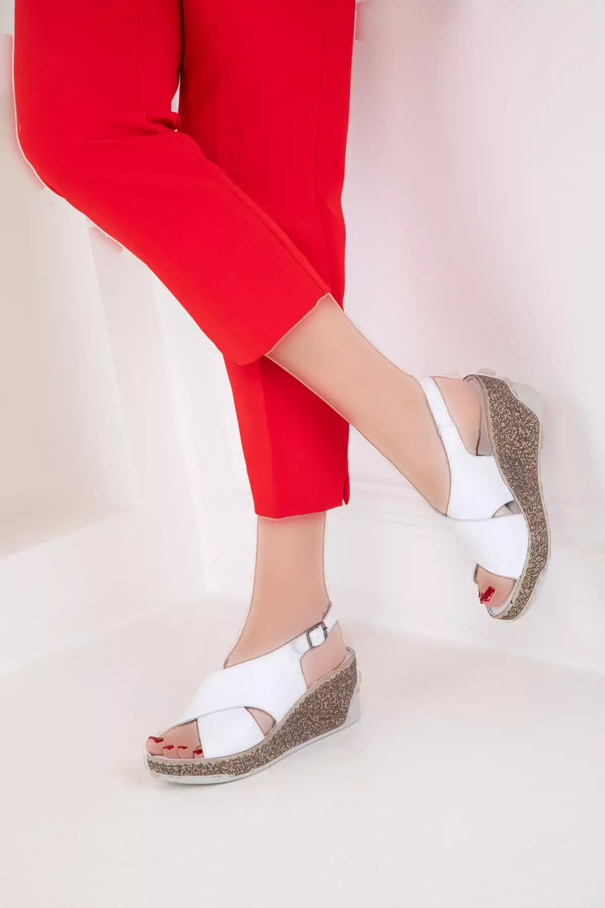 کفش پاشنه بلند زنانه چرمی سفید 20518 برند SOHO - 925981002