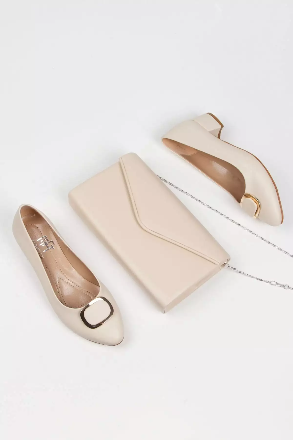 مدل کفش روزمره زنانه با پاشنه کوتاه و بند شیک به همراه کیف ست - رنگ بژ برند MFT AYAKKABI - 675131830