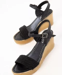 کفش پاشنه بلند زنانه مشکی 16986 برند SOHO - 238341229