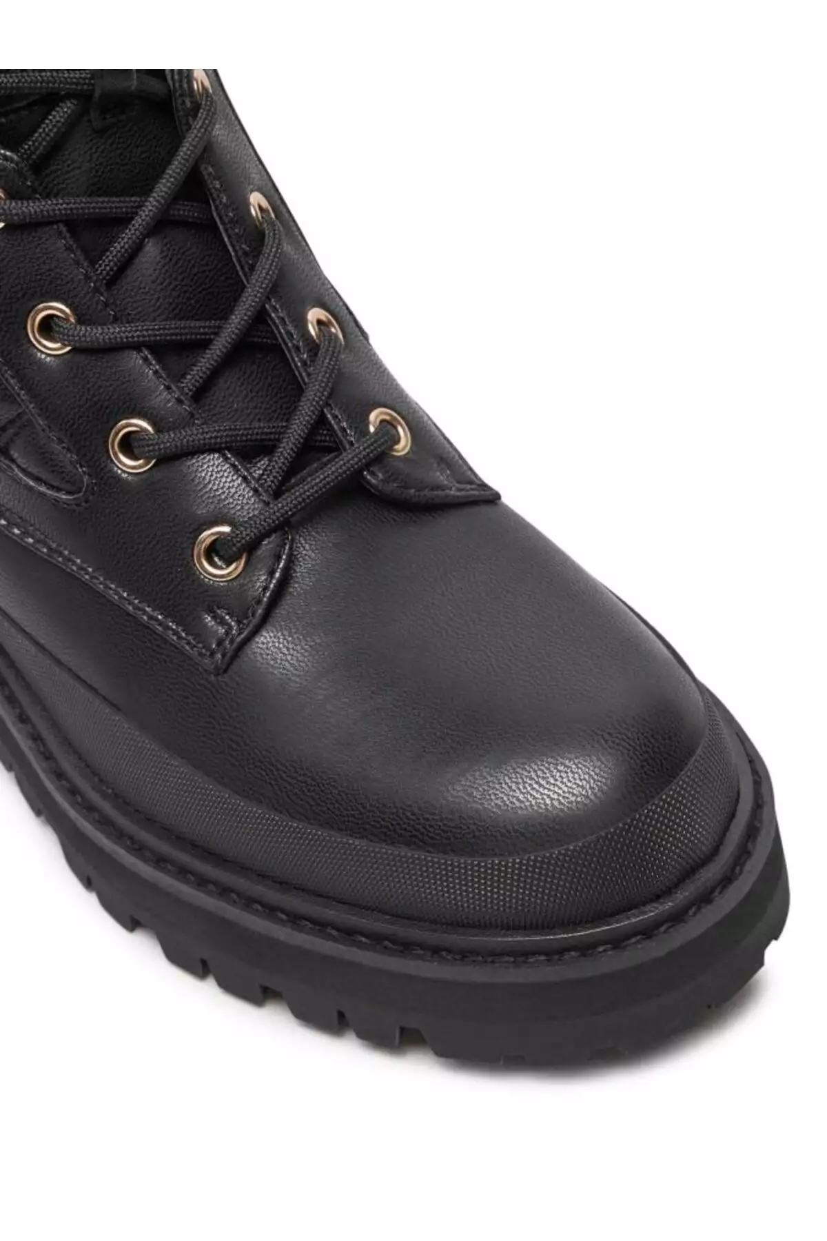 محصول BADAE2 به فارسی "بادا 2" ترجمه میشود. برند Guess - 855712605