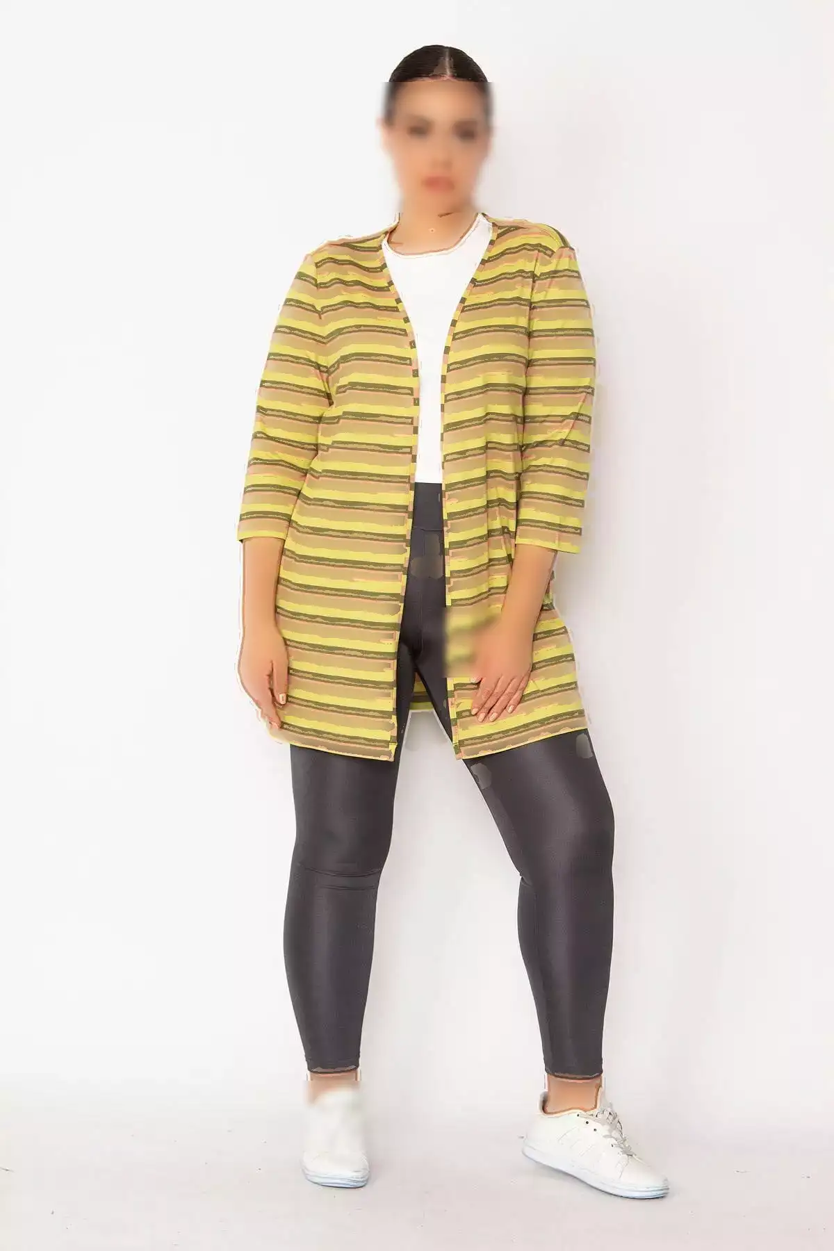 کاپشن زنانه بزرگ سایز حکایی با خطوط و از جنس ویسکوز 65n28700 برند Şans - 159172089