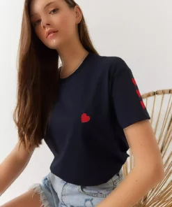 تی‌شرت زنانه با طرح قلب و دوخت 60602008 برند Bianco Lucci - 897233231