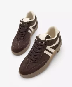 کفش ورزشی زنانه با بند، کفی صاف، قهوهای ملایم، مدل تیونه از جیر قهوهای برند Marjin - 972021515