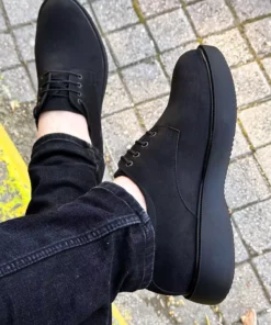 کفش کلاسیک مردانه با زیره ضخیم و چرم سوئد مشکی برند BIG KING - 814235922