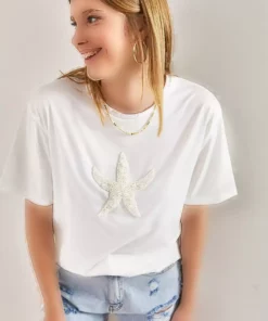 تی‌شرت پنبه‌ای با سنگ‌های تزئینی مروارید زنانه برند Bianco Lucci - 692163453