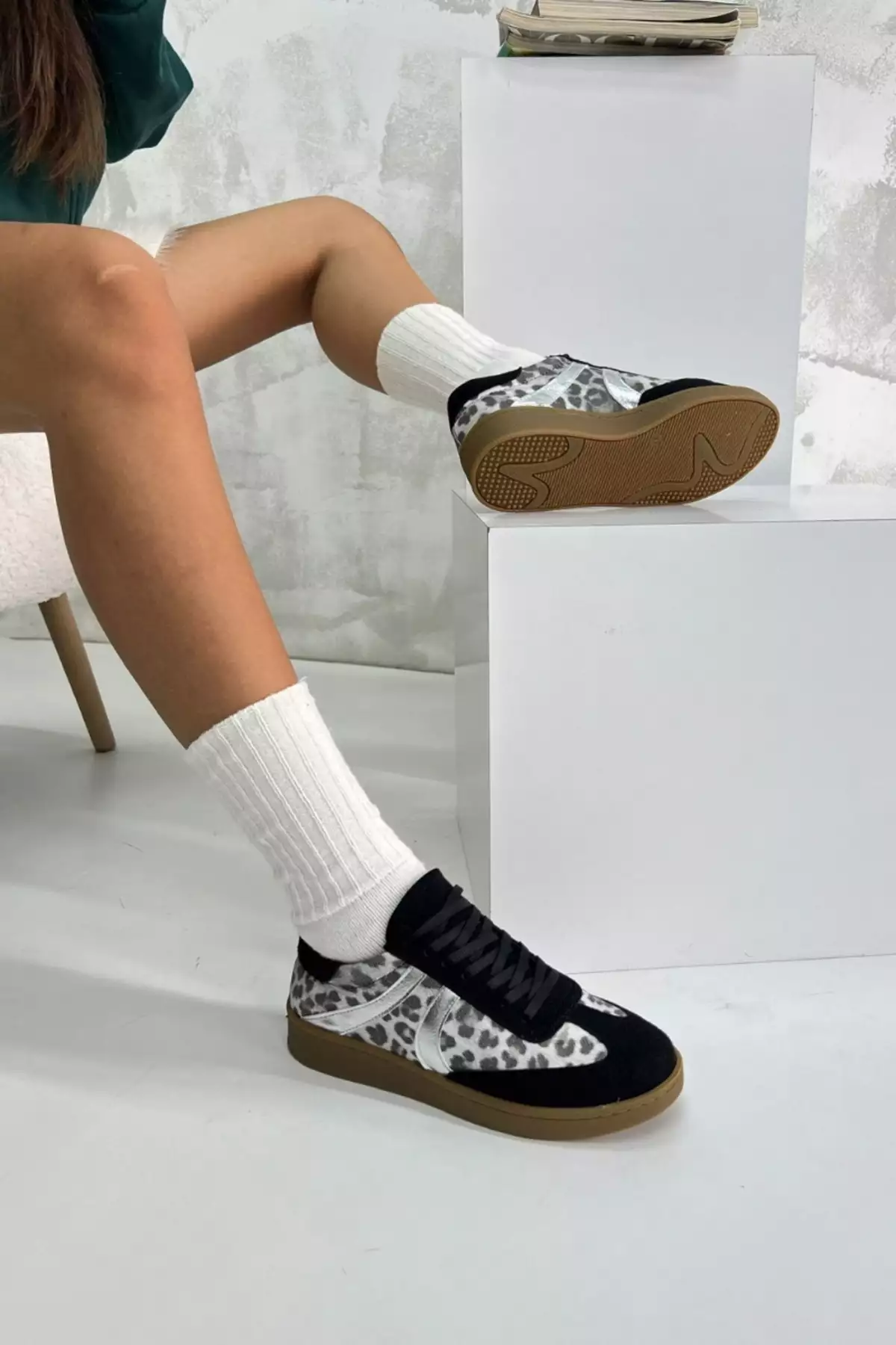 کفش ورزشی زنانه زبرا مشکی DS066 برند inizio - 862113595