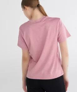 تی‌شرت زنانه تی-پالس با آستین کوتاه معمولی برند hummel - 947129287