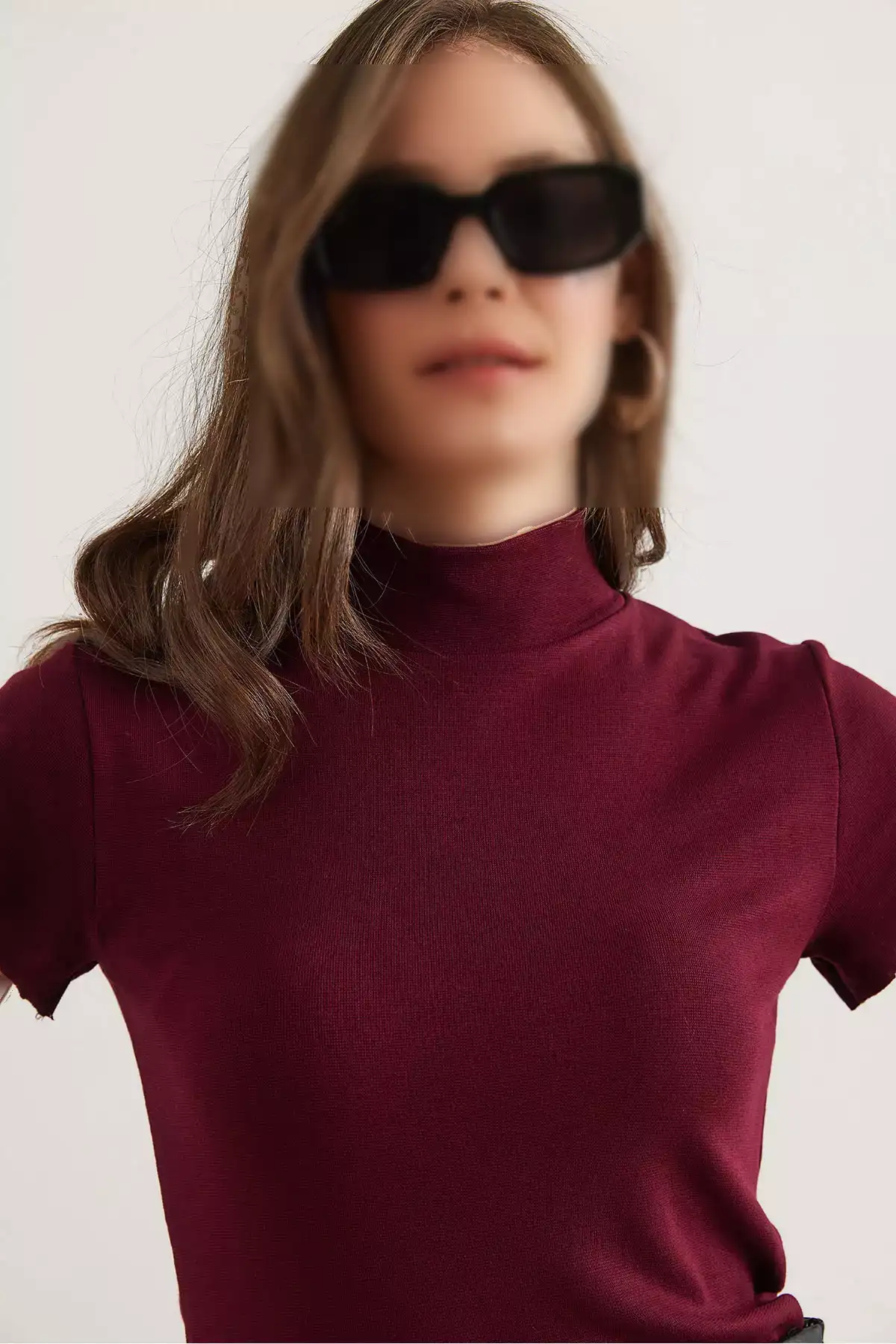 تیشرت یقه ایستاده زنانه با بافت نرم و کشسان در رنگ bordo (قرمز تیره) برند Olalook - 897646260