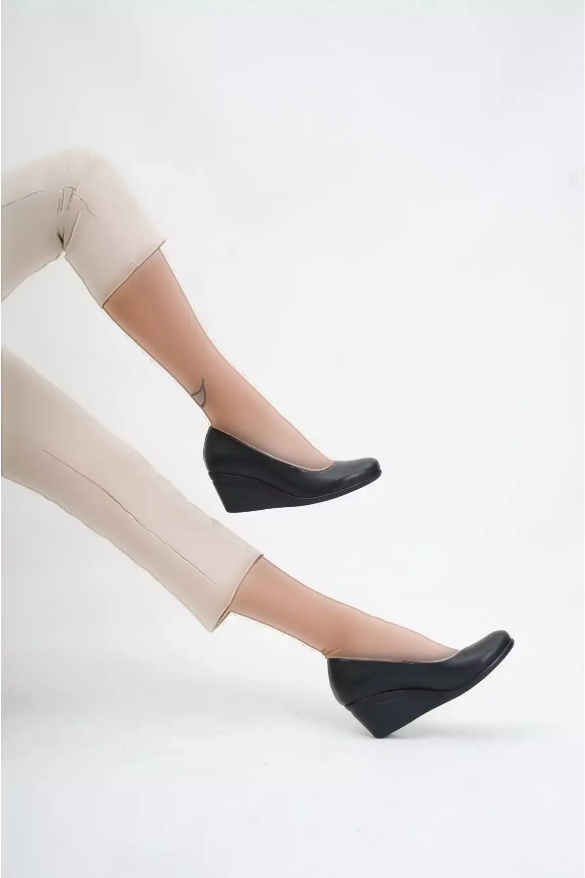 کفش زنانه پاشنه بلند چرم اصل مشکی مدل TRC-0274 برند Deripabuc - 457439