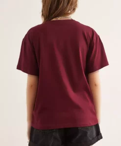 تی‌شرت زنانه بوردو با طرح گلدوزی قلب و مدل رگولار فیت از جنس پنبه برند Olalook - 921280210