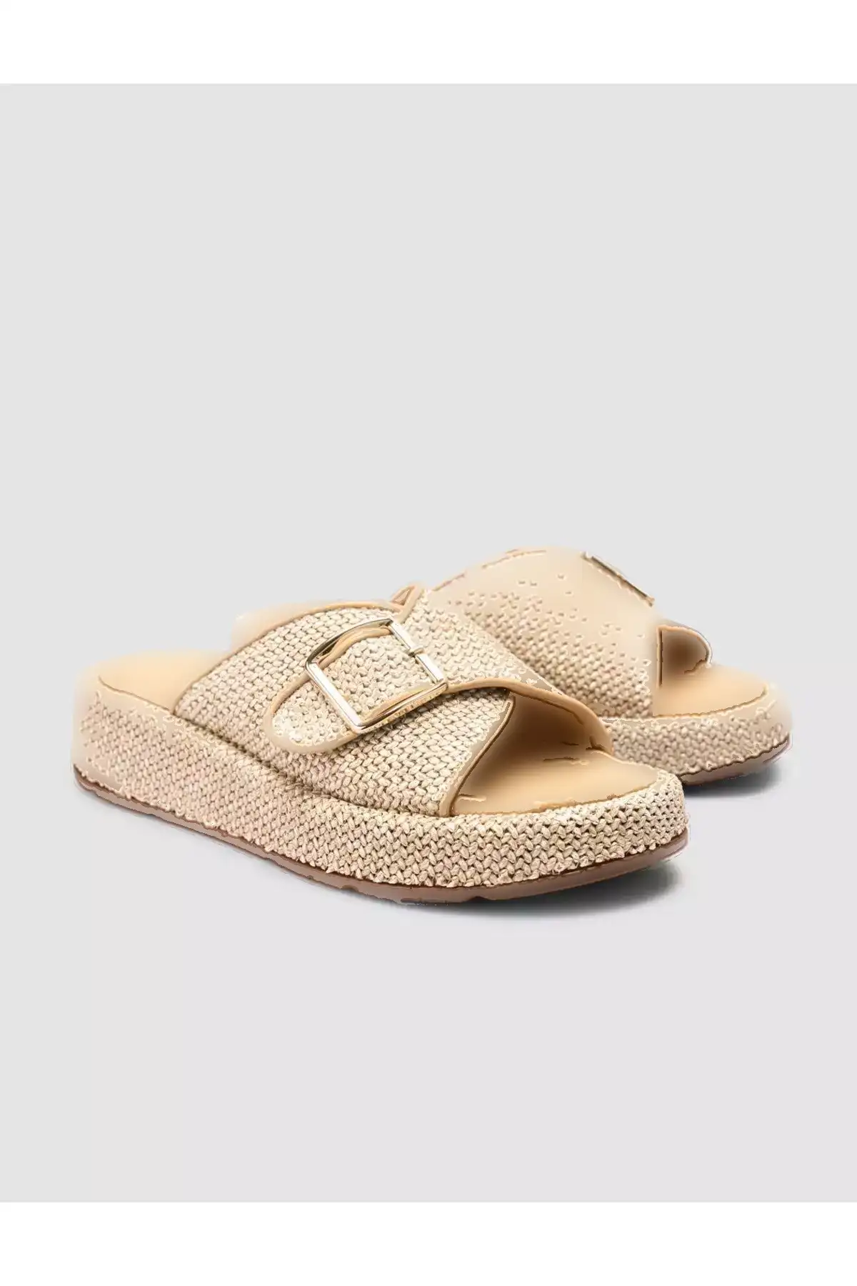 دمپایی زنانه به رنگ کرم با جزئیات حصیری برند Cabani - 933176197