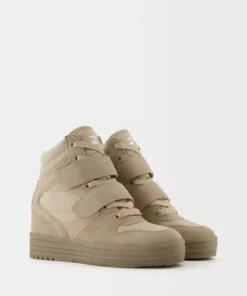 کفش ورزشی پلتفرمدار با بند مچ برند Bershka - 877651108