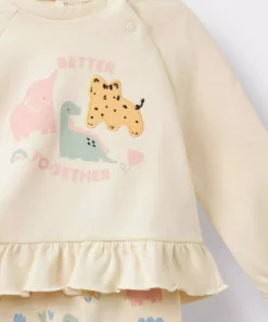 ست دو تکه بلوز و تایت دخترانه طرح‌دار F2185A525AU برند Defacto - 982345776