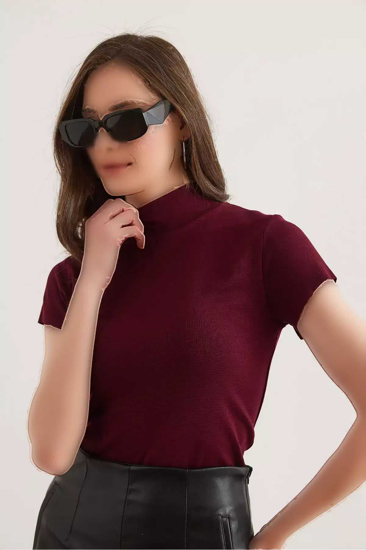 تیشرت یقه ایستاده زنانه با بافت نرم و کشسان در رنگ bordo (قرمز تیره) برند Olalook - 897646260