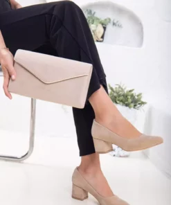 ست کیف و کفش زنانه با کفش پاشنهبلند ۵ سانتیمتری از جنس سوئید رنگ بژ. برند La Vivien - 815857367