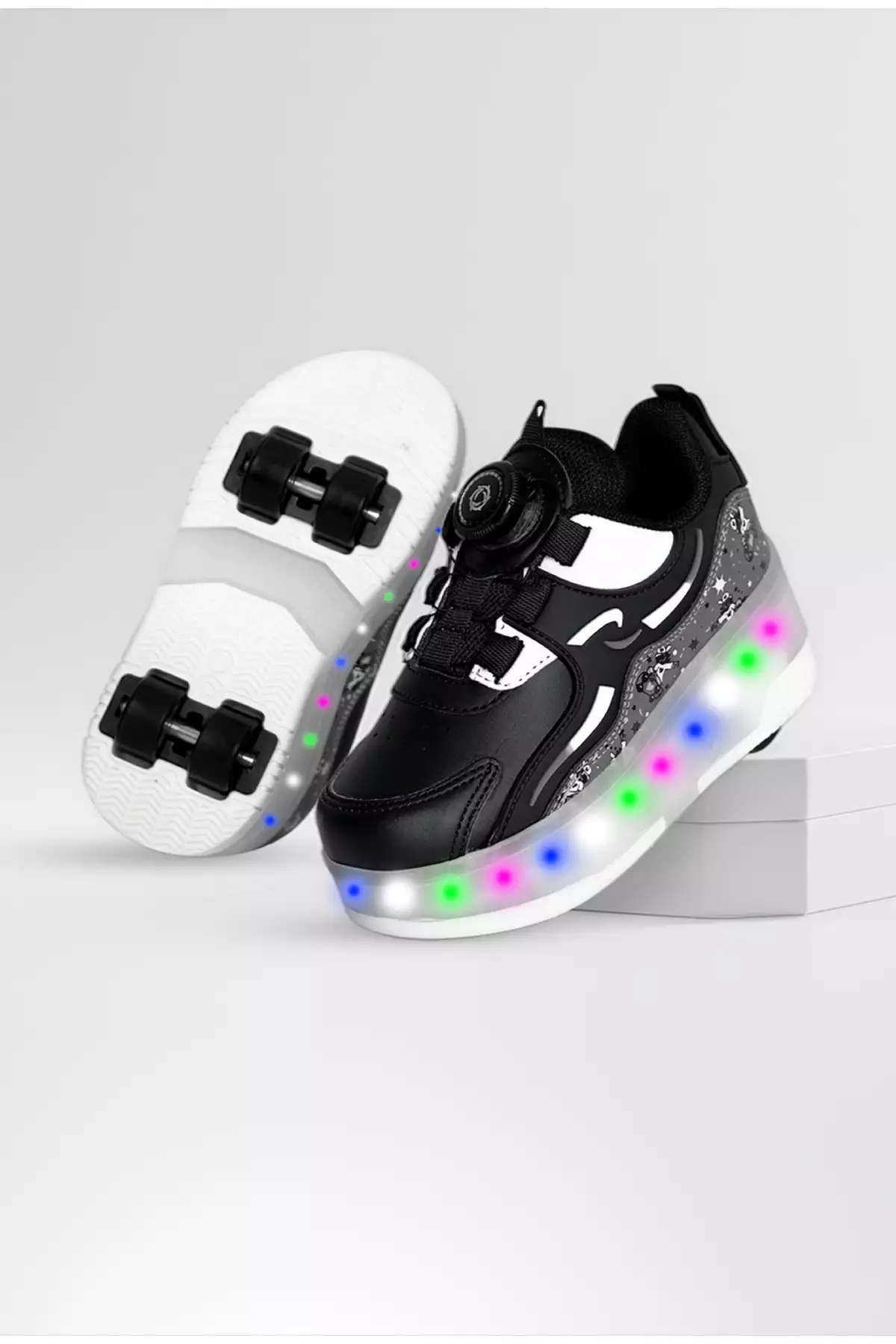 کفش ورزشی و اسنکر راحت سیاه با چرخ برای پسران نیلز | کفش با چرخ جدید و مدرن برند ROCKY SPORT - 941232472