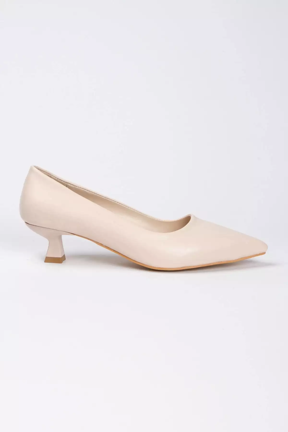 ست کیف و پاشنه بلند زنانه از جنس چرم به رنگ بژ برند GULT - 901607361