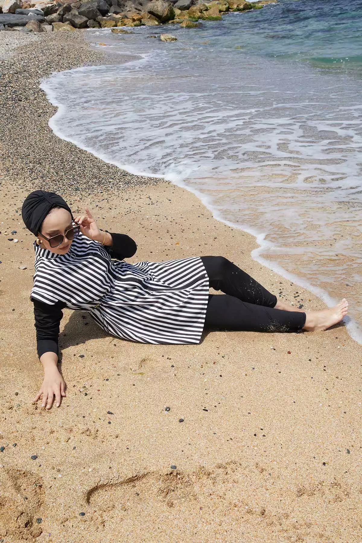 شلوار مایو با زیپ از سمت جلو و کمربند قابل تنظیم برای استفاده در پوشش اسلامی برند EBRUTESETTÜR - 948904793