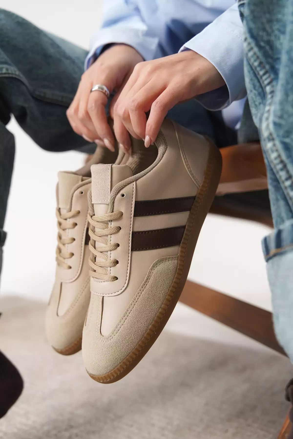 کفش ورزشی زنانه ortopedik گارانتی آنگوس مدل روزمره برند Daxtors - 900375481